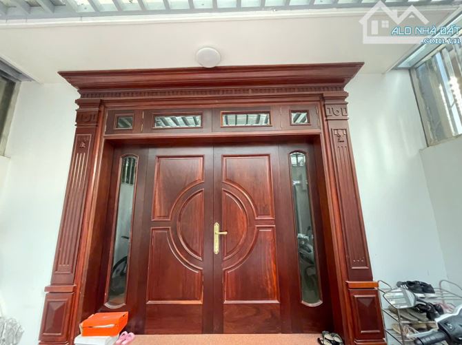 Cho thuê nhà ô tô tránh Hoàng Văn Thái, Thanh Xuân, 100m2, 4 tầng, 30tr - 1