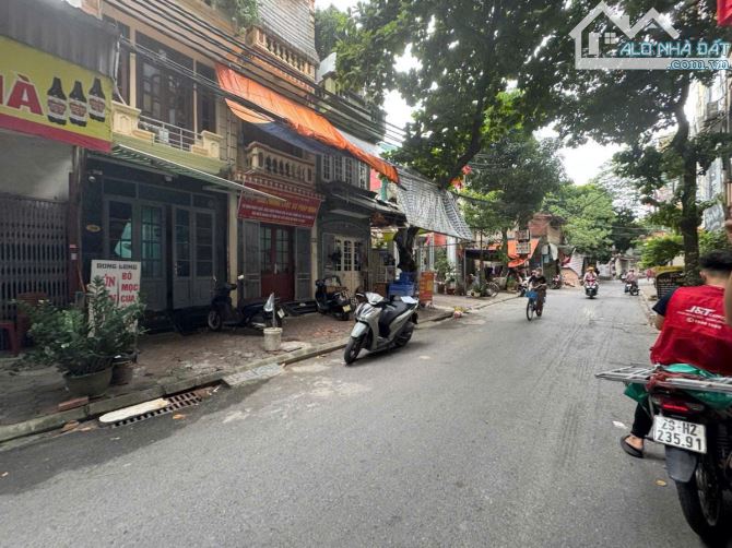 CHỦ CẦN BÁN NHANH, CĂN NHÀ MẶT PHỐ VỈA HÈ Ô TÔ TRÁNH TRƯƠNG ĐỊNH 52M2, GIÁ CỰC HỢP LÝ. - 1