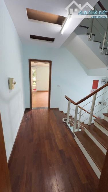 Chu thuê biệt thư Nguyễn Cơ Thạch 130m2, 4 tầng, sân vườn. - 1