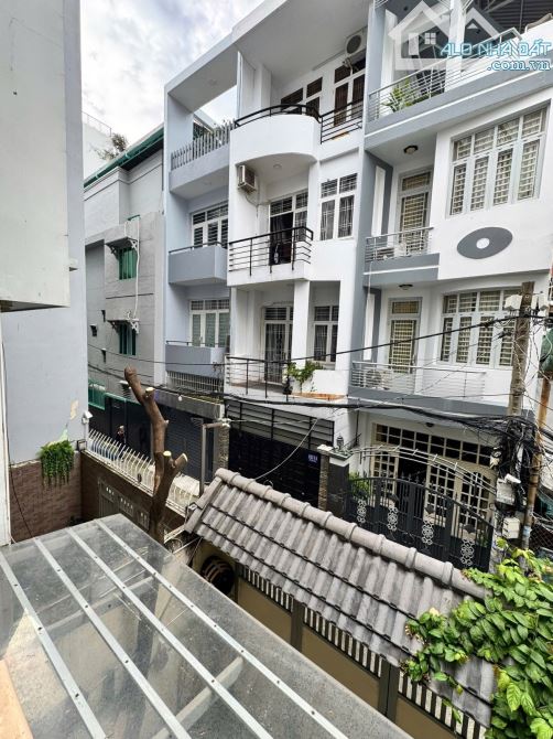 HIẾM PHÚ NHUẬN  - HẺM XE TẢI - GẦN MẶT TIỀN - 4x23 VUÔNG ĐÉT - 4 TẦNG - 1