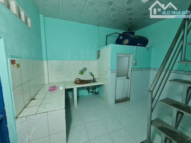 Nhà rẻ có Sổ hồng chỉ 1.9 tỷ, Bình chiểu, Thủ Đức, 32m2 (4x8m), 2 tầng, 2PN, 1WC - 1