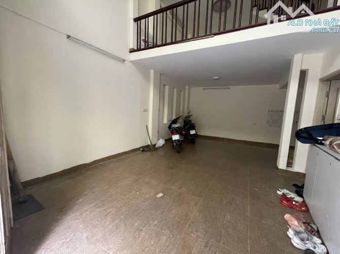 BÁN NHÀ NGÕ 285 KHUẤT DUY TIẾN, PHÂN LÔ, Ô TÔ TRÁNH, 30M RA PHỐ 42m2 6T MT 5,7m 17 tỷ - 1