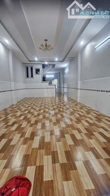 Bán Nhà giáp Q8, 5 x 19m, SHR gần cầu ông Thìn QL50 - 1