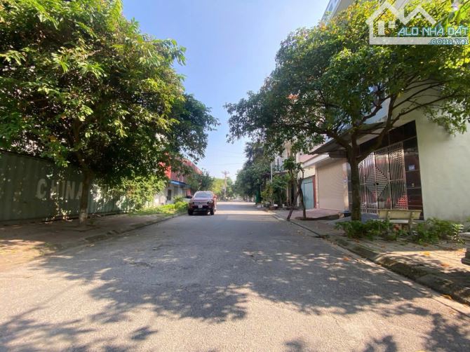 Bán nhà căn góc 2 MT đường, KDC Phú Nhuận Sông Giồng, P. An Phú, Quận 2. Giá 26,5 tỷ - 1