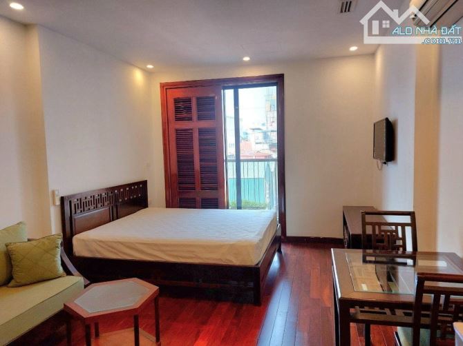 Bán nhà Hàng Chuối, DT 72m x 8 tầng thang máy, mặt tiền 3.8m, dòng tiền 150 triệu - 1