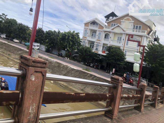 Tìm đâu ra lô đất Đường 18/8 ngây trung tâm phố cổ hội an Diện tích 252m2 - 1