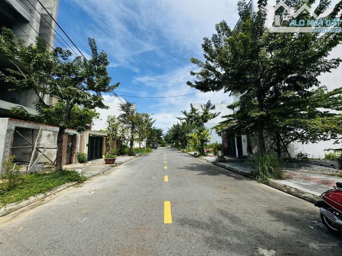 VIP! BÁN ĐẤT BIỆT THỰ 300M2 – 22,49 TỶ - MT TRUNG LƯƠNG 17 - Q. CẨM LỆ - 1