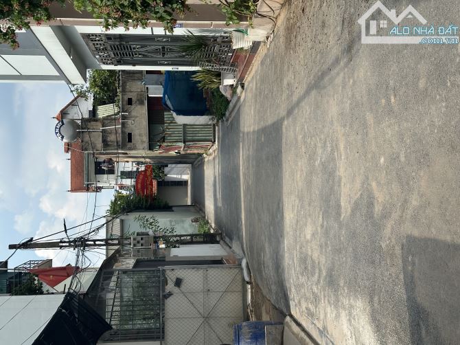 Tầm tài chính nhỏ 4tỉ bé gần 50m hải bối đường ô tô ngủ trong đất - 1
