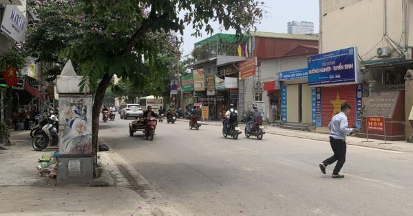 Bán đất Nguyễn Khuyến 215m2 mặt tiền rộng khách du lịch đông số đẹp 80 tỷ - 1