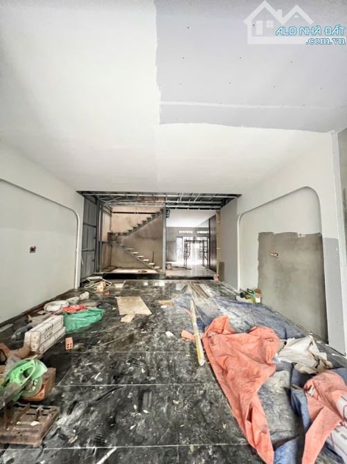 HƠN 5 TỶ - TỈNH LỘ 10-127 M2 - NGANG 6M - 2 TẦNG MỚI - ĐƯỜNG NHỰA 8M KHU PHÂN LÔ CAO TẦNG- - 1