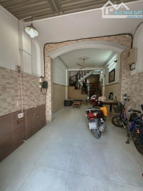 Bán Nhà Mặt Tiền Đất Thánh – P.6, Tân Bình, 5.9Tỷ, 38m2(3,5x11), 3Tầng - 1
