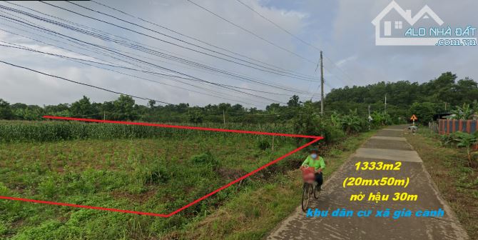 BÁN LÔ ĐẤT KHU DÂN CƯ HIỆN HỮU 1333M2(20MX50M) NỞ HẬU 30M GẦN ĐIỂM XUỐNG CAO TỐC CHỈ 1TY1 - 1
