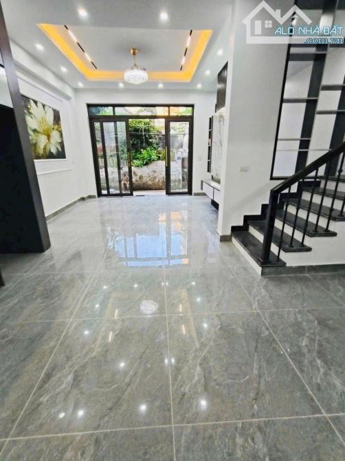 Bán nhà 3 tầng ngõ phố phường Thành Đông, TP HD, 60m2, mt 6m, 3 ngủ, 3 vs, nhà đẹp, 3.15 t - 1