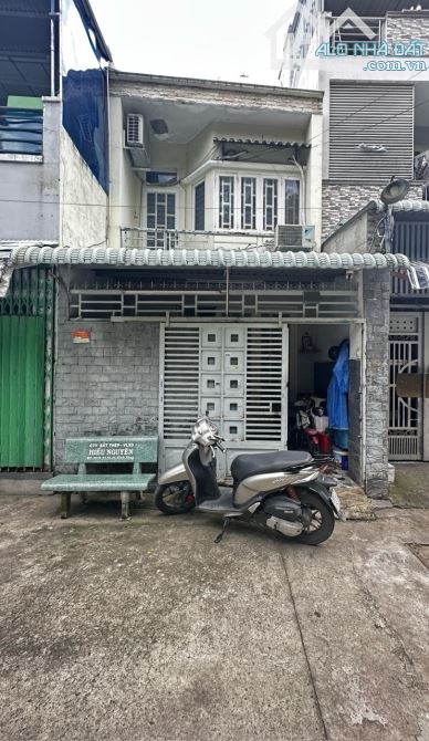 NHÀ Q8 BÁN GẤP PHẠM THẾ HIỂN P6 - 4 x 12.5  - Trệt Lầu - Sát bên CC Green River. - 1