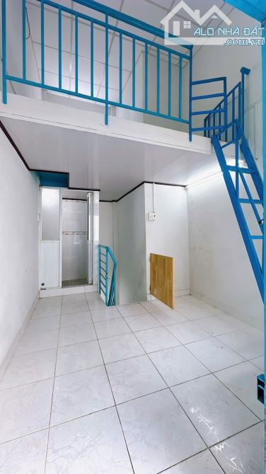 Nhà 3 tầng - Đoàn Như Hài - sd 33m2 - Ngay khu hành chính Q4. - 1