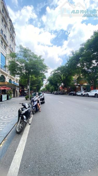 ✨ CĂN HỘ T- PALACE HÀNG BÀI – HOÀN KIẾM ✨ 47m² – CÓ CHỖ ĐỖ Ô TÔ RIÊNG – VỊ TRÍ VÀNG TRÁI T - 1