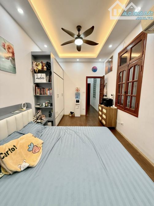 Bán nhà Nguyễn Chí Thanh, Đống Đa, 40m² x 5T, ô tô đỗ cửa, 18.2 tỷ - 1
