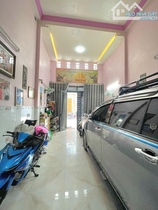 BÁN GẤP NHÀ HẺM XE HƠI 8M TÂN KỲ TÂN QUÝ . 76M2 , 4 x 19 , 3 TẦNG , 5PN . GIÁ NHỈNH 8TỶ - 1