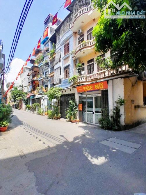Bán nhà Đội Nhân, Ba Đình - 7 Tầng thang máy - Lô Góc - Ngõ ô tô tránh - 1