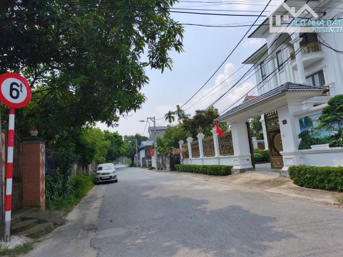 150m thị trấn Sóc Sơn ,lô góc 3 mặt tiền,đường rộng 8m. Vị trí: Cách chợ 300m, - 1