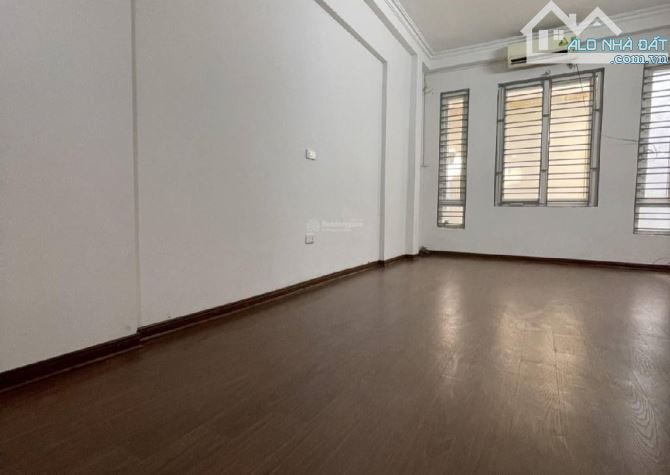 BÁN NHÀ 5 TẦNG HOÀNG MAI DT 30M2 CHỈ 6 TỶ - 1
