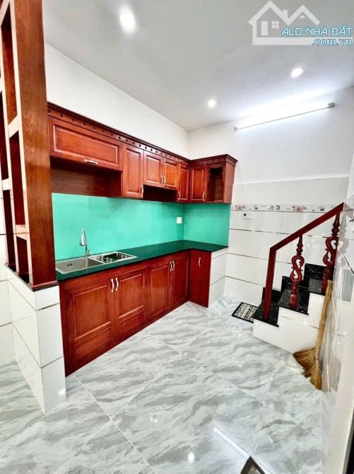 Hẻm xe máy Huỳnh Thiện Lộc-Tân Phú-18m2-ngang 3m-3 tầng-2pn-giá 2,5 tỷ - 12