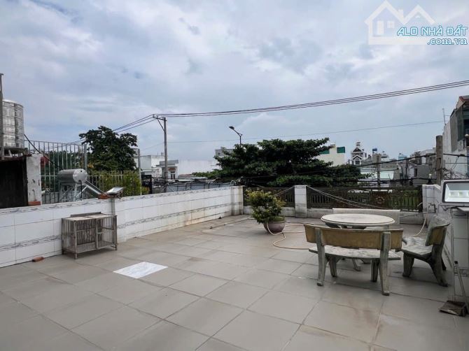 Biệt thự 3 tầng Mặt tiền đường TRƯƠNG THỊ HOA phường TTH Q12, dt 165m2 (6,6mx25m) Đường10m - 14