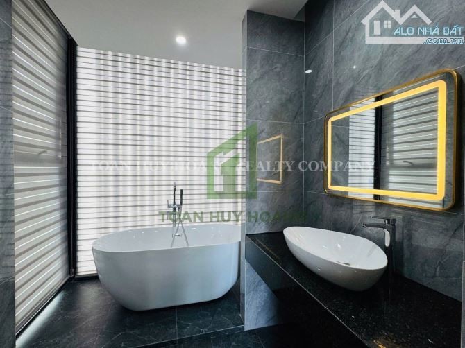 Biệt Thự 5 Phòng Ngủ Hồ Bơi Tại One River Cho Thuê - D393 - 16
