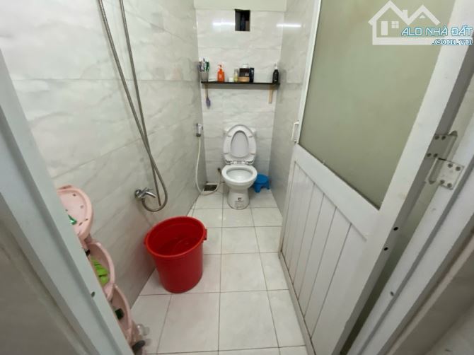 NGANG 4 DÀI 17 - NHÀ BÁN ĐƯỜNG SỐ 12 (LÊ VĂN QUỚI VÀO) P.BHHA HẺM 7M GIÁ 6,4 TỶ TL - 17