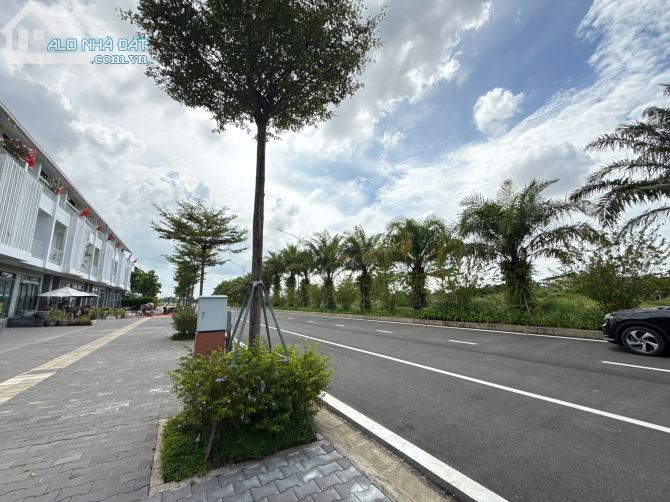 Cho thuê Nhà Liền Kề 3 Tầng, Phù Hợp Văn Phòng, Homestay - Đường Lê Đức Anh, TP. Huế - 1