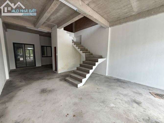 Cho thuê Nhà Liền Kề 3 Tầng, Phù Hợp Văn Phòng, Homestay - Đường Lê Đức Anh, TP. Huế - 3