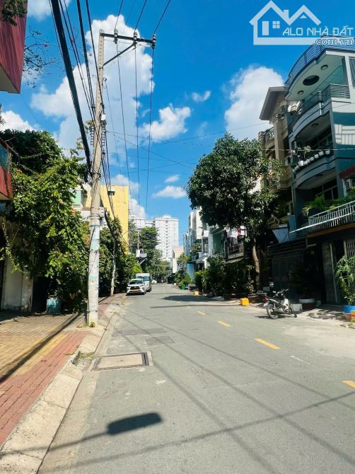 Bán nhà MT Trần Thủ Độ Tân Phú 7.8x20m đúc 2 lầu ST giá 18.5 tỷ TL (gần Lê Khôi) - 2