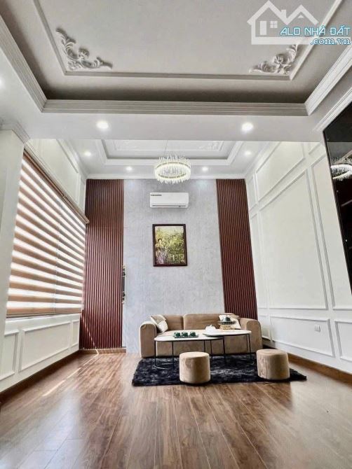 Cho Thuê Nhà 45m2*6T thang máy Tại Nguyễn Văn Huyên , Cầu Giấy - 2