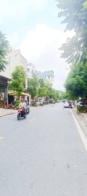 MẶT PHỐ HOA ĐỘNG  VỈA HÈ RỘNG  Ô TÔ TRÁNH  KINH DOANH ĐỈNH  DT 94m  MT 4,6M GIAS 15,5 TỶ - 2