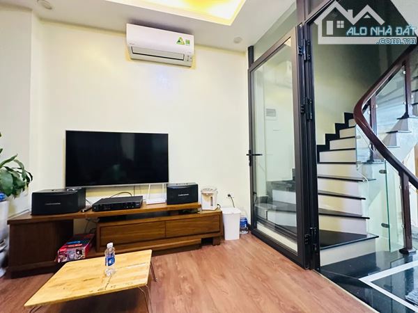 Bán nhà đẹp Tây Mỗ - Giá 8 tỷ, 39m2 * 5 tầng - Ô tô tải đỗ cửa - Nhà mặt ngõ thông rộng - 2