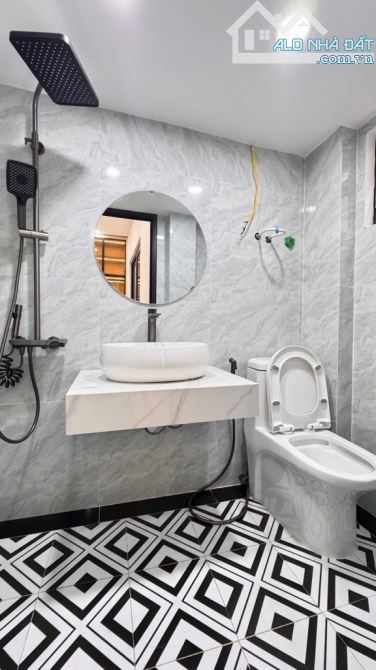Bán nhà độc lập 45m² – 6 tầng – Phúc Lợi, Long Biên – ô tô vào tận cửa - 2