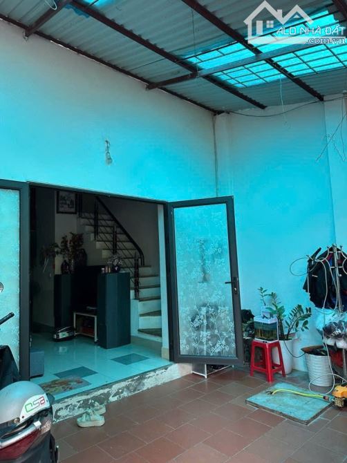 Bán nhà Ngọc Thụy, gần trung tâm, 3 tầng, 57m2, mt: 5m, giá chào 7.7 tỷ - 2