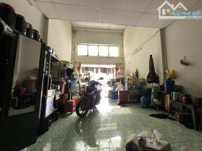 CHÍNH CHỦ GỞI BÁN NHÀ C4 GÁC LỬNG ẤP 3 XUÂN THỚI THƯỢNG HM . - 2
