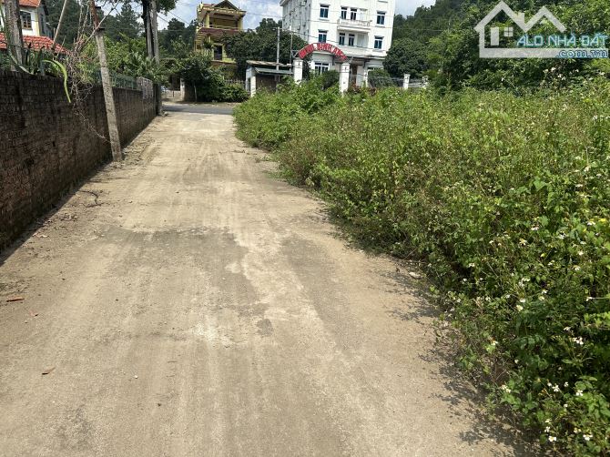 💥💥CHÍNH CHỦ CẦN SANG NHƯỢNG MẢNH ĐẤT ĐẸP MẶT TIỀN QUYỂN LỰC PHÂN THÀNH 2LÔ ĐƯỢC 19tr/1m2 - 2