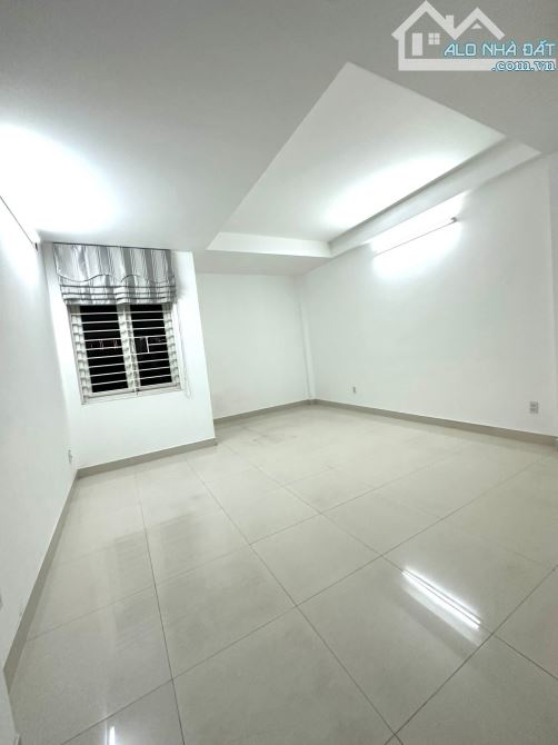 BÁN NHÀ MẶT TIỀN, DT:74M2, OTO NGỦ TRONG NHÀ,GIÁ CHỈ 5.1 TỶ,BÌNH TRƯNG TÂY, QUẬN 2 , THỦ Đ - 2