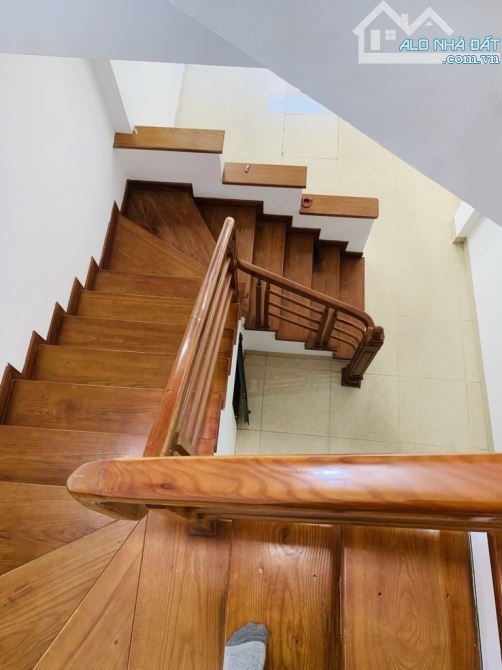 NHÀ ĐẸP PHỐ LỤA HÀ ĐÔNG 40M x 3 T  Ở NGAY Ở NGAY - NGÕ BA GÁC TRÁNH XE MÁY - GẦN Ô TÔ - PH - 2