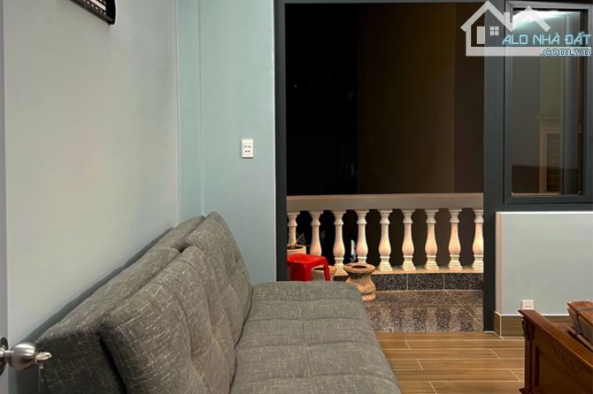 Bán nhà Nguyễn Kiệm Phường 3 Phú Nhuận, XE hơi thông, 4m x 11m 4 Tầng - Giá 9.8 tỷ TL - 2