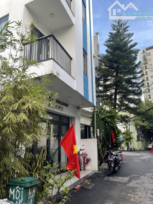 Bán căn nhà 2tầng sát Bãi biến mỹ khê Đà Nẵng - 2