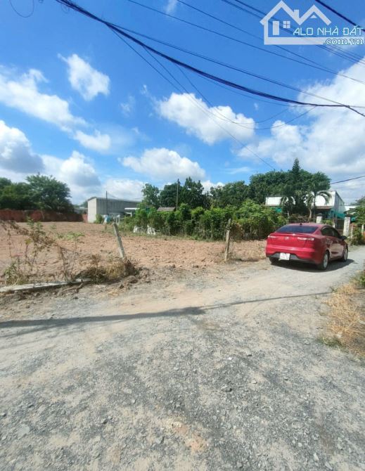 Bán đất đường oto cách Nguyễn Thị Nê 100m 24x54 tổng 1275m2 có 240m2 thổ cư dân cư đôngđuc - 2