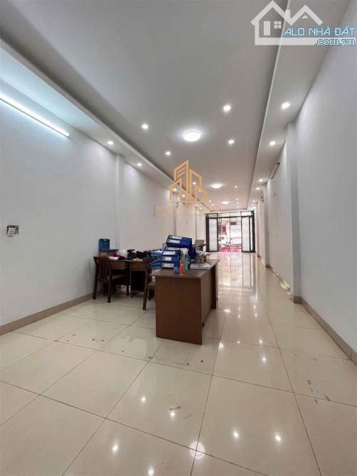 CHO THUÊ MẶT BẰNG  MẶT TIỀN ĐƯỜNG Y JUT - ĐỐI DIỆN CHỢ BUÔN MÊ : 4 x 23m  ❌Chỉ : 18tr/Thán - 2