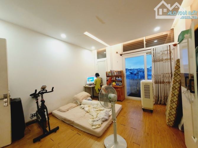 Gấp bán nhà Thủ Đức, ô tô thông Lê Văn Việt, 4 tầng, giá 6.3 tỷ, dt 52m2. - 2