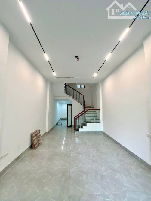 VŨ HỮU THANH XUÂN - OTO TRÁNH - KINH DOANH - VĂN PHÒNG - 2 MẶT NGÕ  - VIEW THOÁNG VĨNH VIỄ - 2
