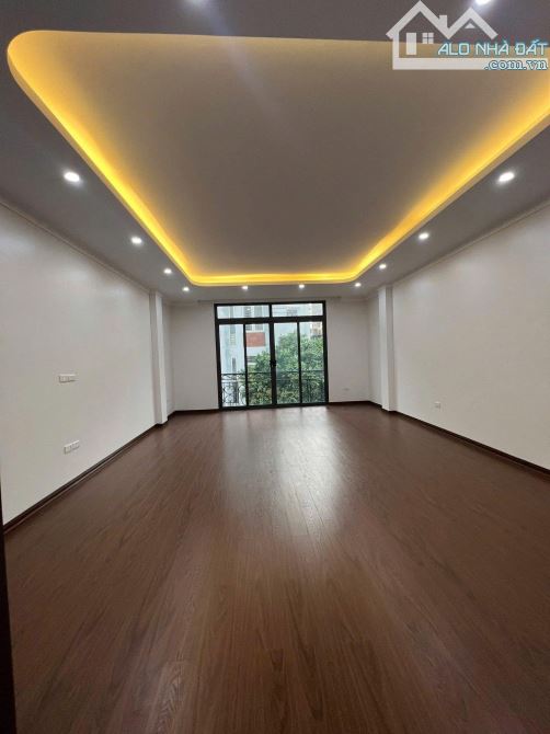 Bán nhà khu Văn Cao, 56m, 7 tầng thang máy, ô tô đỗ cửa, nhỉnh 19 tỷ - 2