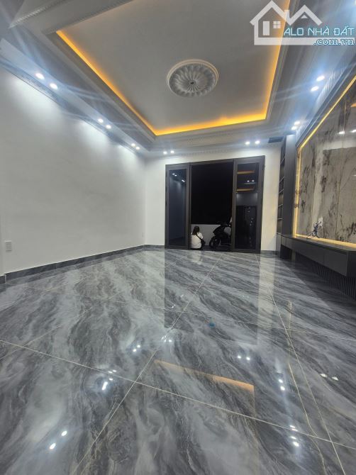 🛖: Bán nhà 3 tầng xây độc lập mới tinh tại cam lộ, Hùng vương, hồng bàng , DT 50m 💸:2,5 - 2