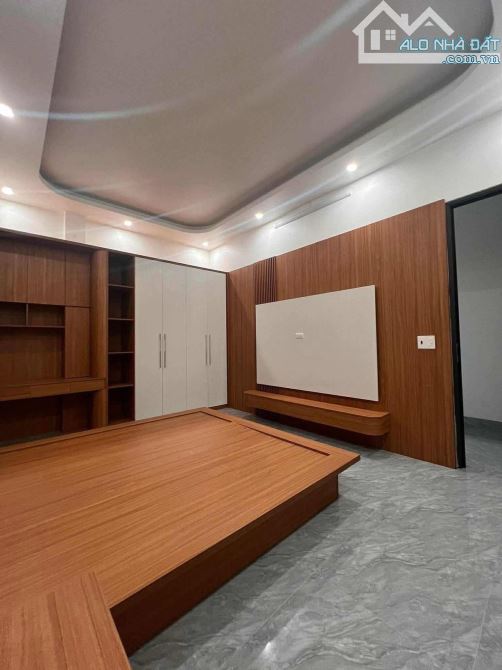 NHÀ 3 TẦNG NGÕ LÊ HỒNG PHONG - P VI XUYÊN - TP NAM ĐỊNH - 2